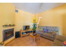 CHALET PAREADO EN ESCALONA photo 0