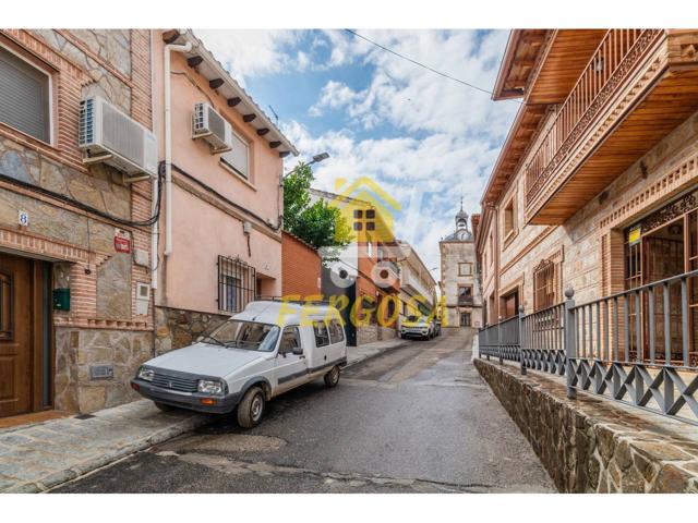 Casa en venta en Nombela photo 0