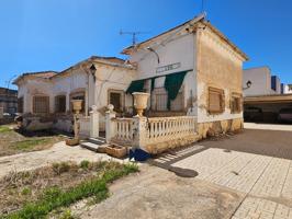 Chalet con terreno en La Rosaleda photo 0