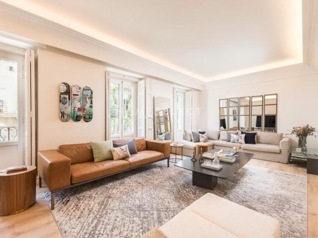 Piso En venta en Madrid photo 0