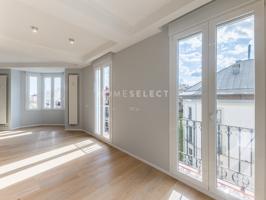 Piso En alquiler en Recoletos, Madrid photo 0