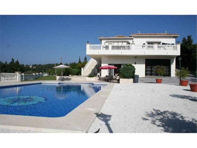 Chalet unifamiliar con vistas al mar photo 0