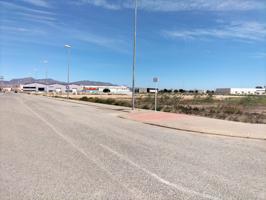 TERRENO INDUSTRIAL EN POLIGONO photo 0