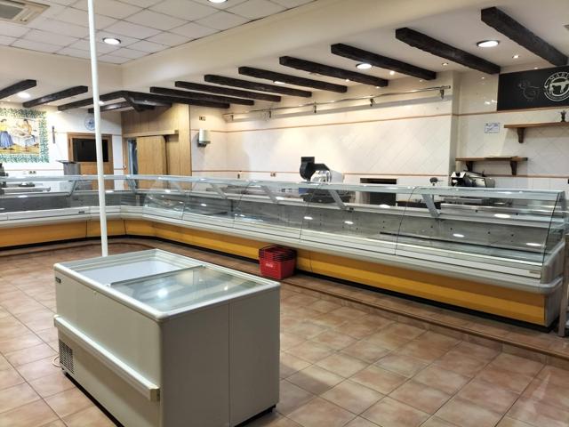 LOCAL CARNICERIA EN ALQUILER COX photo 0