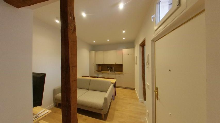 Piso En alquiler en Calle De Mira El Río Baja, 4, Centro, Madrid photo 0