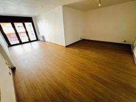 Piso En venta en Girona photo 0