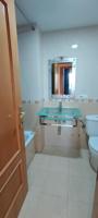 Se vende amplio 1.er piso con garaje, ascensor, trastero y terraza situado en Av. Valencia photo 0