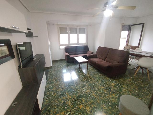 Se vende 3er. piso sin ascensor cerca del Hospital Provincial. photo 0