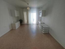 Se vende piso en planta baja con garaje y trastero en Benadresa. photo 0