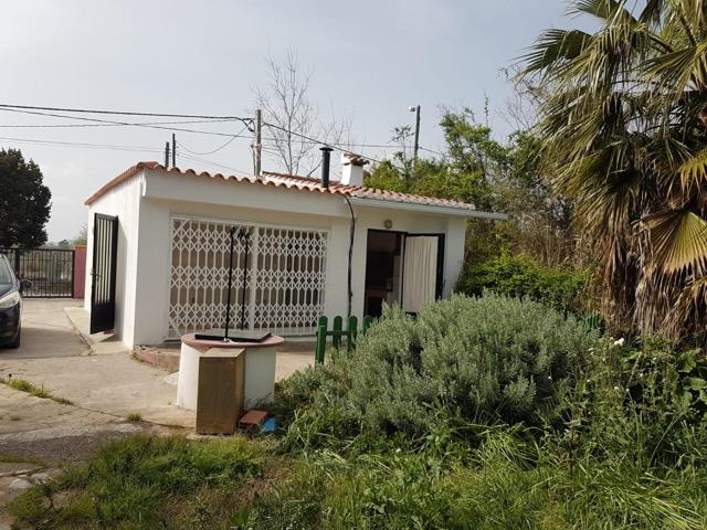 Se vende casa recién reformada con terreno en la Marjalería. photo 0