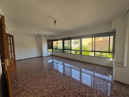 Piso en venta en Vila-real de 140 m2 photo 0