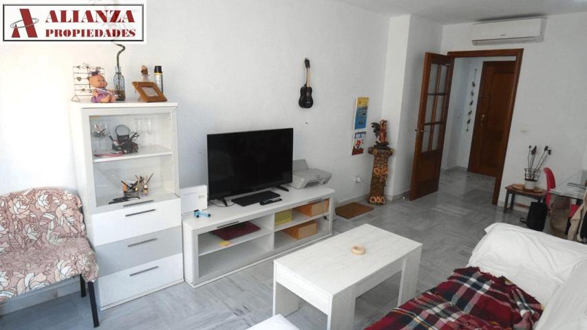 Piso en venta en Málaga de 80 m2 photo 0