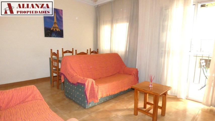 Piso en venta en Málaga de 74 m2 photo 0