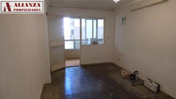 Piso en venta en Málaga de 71 m2 photo 0