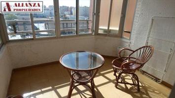 Piso exterior con terraza y garaje orientado al sur con vistas despejadas y photo 0