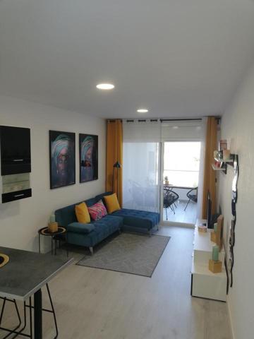 Hermoso apartamento renovado con vista al lago Maurici photo 0