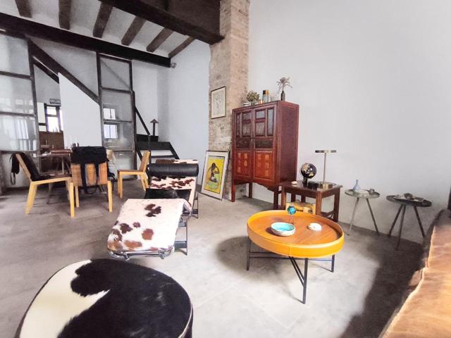 Dúplex en venta en Barcelona de 128 m2 photo 0