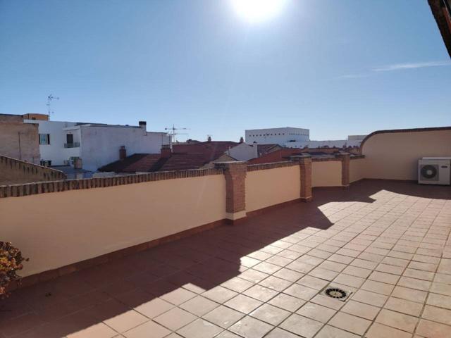 Ático sin muebles en armilla photo 0