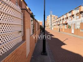 Adosado en venta en la calle Joan Soriano i Esteve, Malvarrosa, a escasos minutos de la playa. photo 0