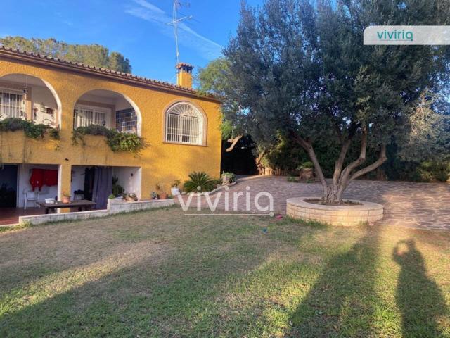 Chalet en venta en calle Julio Romero de Torres, Torrente photo 0