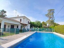 Chalet en venta en Riba-roja de Túria junto L'Eliana photo 0