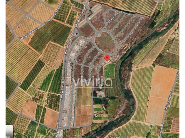 Obra parada de 72 adosados y 14 suelos en venta en Carcer photo 0