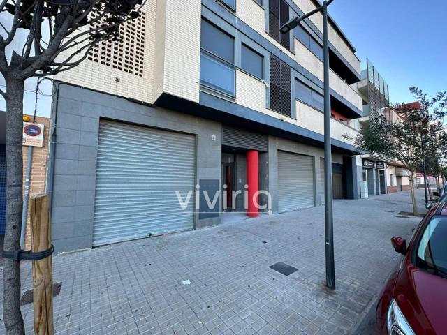 Local comercial en venta en Avenida GUADASSUAR, Alcúdia (l') photo 0