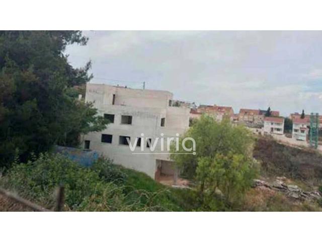 Obra parada en venta en avda Del Rio Turia, Chiva photo 0