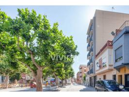 Piso en venta en la calle AV BLASCO IBAÑEZ, CARLET photo 0