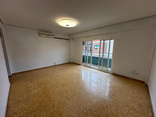 Vivienda de 4 habitaciones disponible photo 0