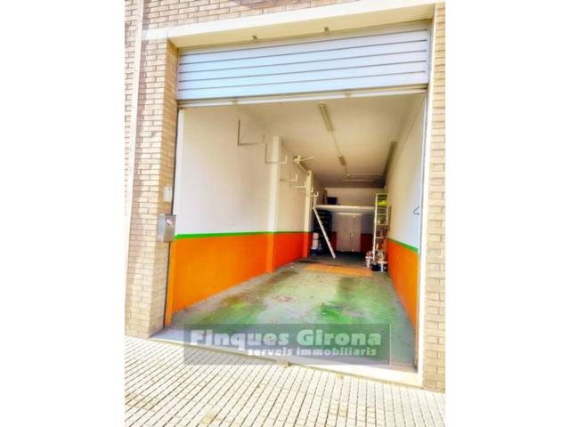 Local Comercial en Venta en La Massana, Salt photo 0