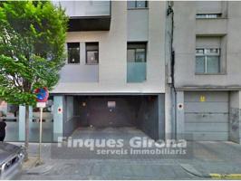 Parking en venta en Salt photo 0