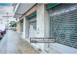 Local Comercial en Avenida Sant Narcís con 161m2 photo 0
