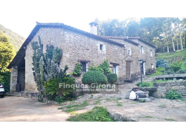 Masia en venta en Sant Aniol de Finestres photo 0