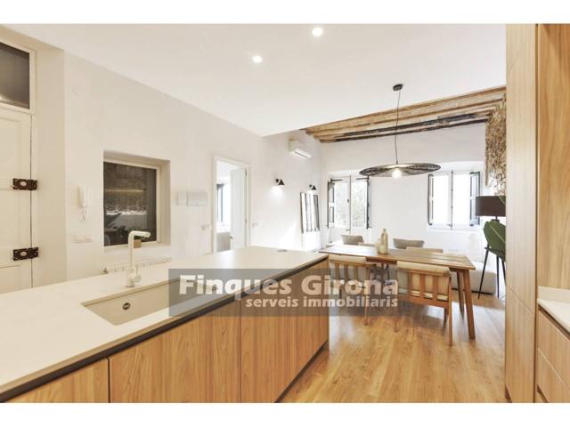 PISO EN VENTA A 100M DE LA CATEDRAL DE GIRONA photo 0