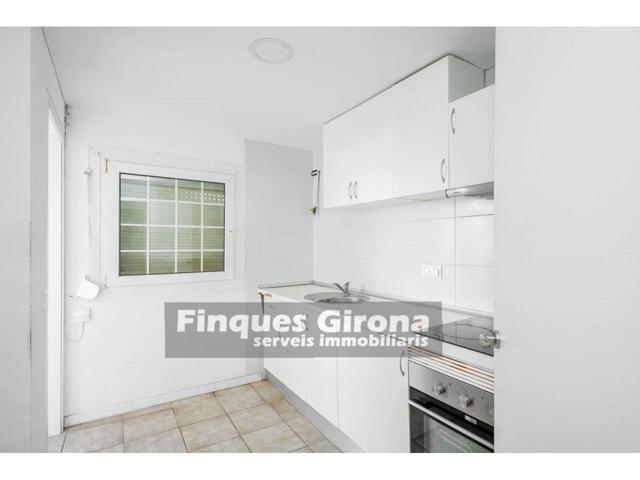 PISO EN VENTA EN CALLE ORIENTE DE GIRONA photo 0