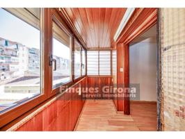 PISO EN VENTA EN SANT NARCÍS (GIRONA) photo 0