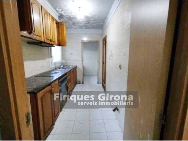 PISO EN VENTA EN SANTA EUGENIA DE GIRONA photo 0