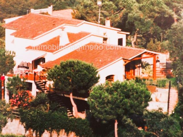 Villa En venta en Lloret De Mar photo 0