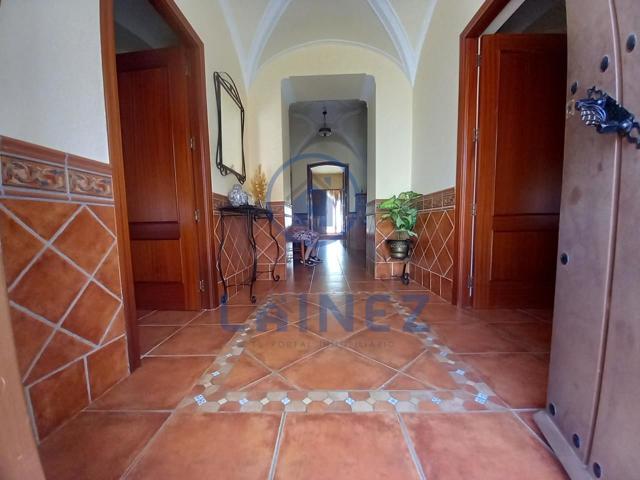 Casa - Chalet en venta en Argallón de 375 m2 photo 0