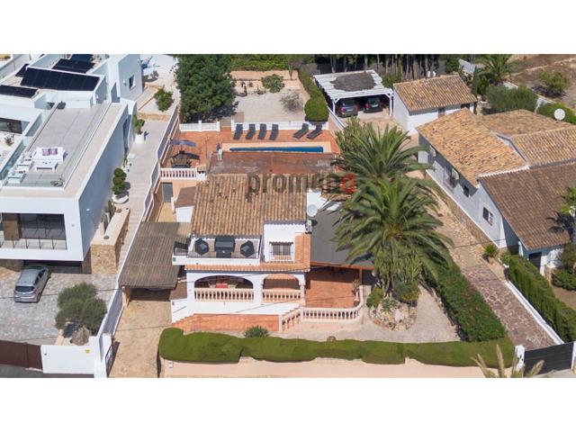 Chalet con piscina a tan solo 10 minutos a pie de Cala Andrago - Moraira. photo 0