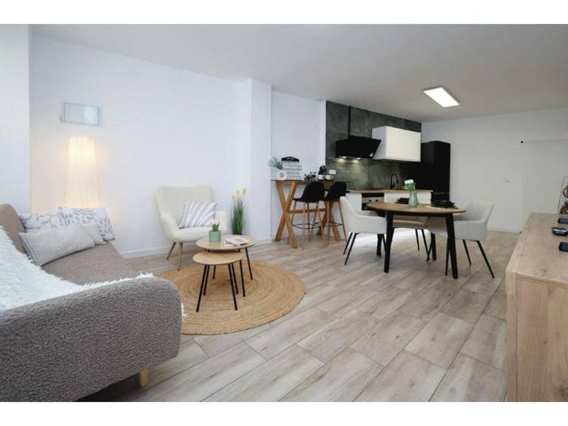 ¡SE VENDE VIVIENDA A ESTRENAR JUNTO AL AYUNTAMIENTO Y LA AVENIDA AL VEDAT! photo 0