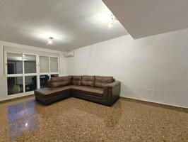 VIVIENDA DE VPO. Magnífico piso en una de las mejores zonas de Torrent photo 0