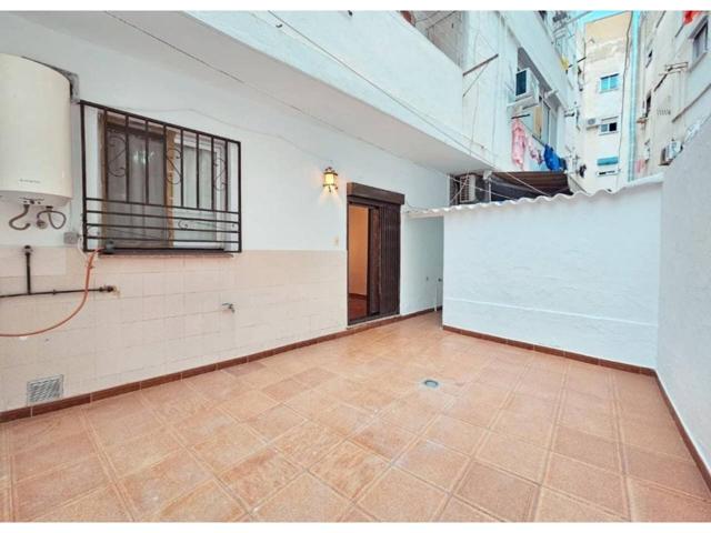 Piso en venta en Camí Reial(46900) photo 0
