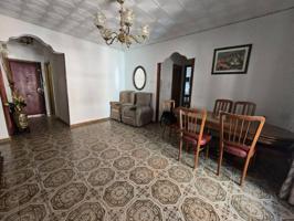 La inmobiliaria de tu cartel te presenta esta singular vivienda ubicada en una excelente zona alta de Germanías, en Torr photo 0