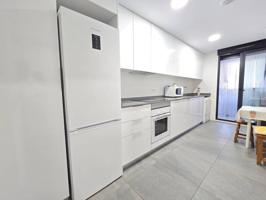 Piso en venta en Parc Central(46900) photo 0