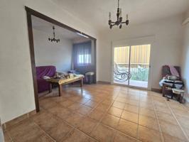 Piso en venta en Benetússer photo 0