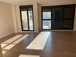 Piso muy luminoso en Picassent con garaje y trastero incluidos. photo 0