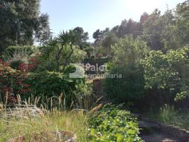 Terreno en Venta en Can Güell, Torrelles de Llobregat – 843 m² con Acceso por Dos Calles photo 0