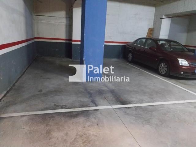 plaza de aprcamiento doble photo 0